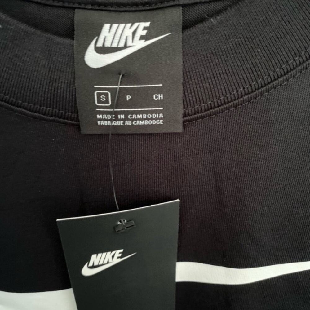 Nike sportswear Dual swoosh t shirt - Picture 8 of 10